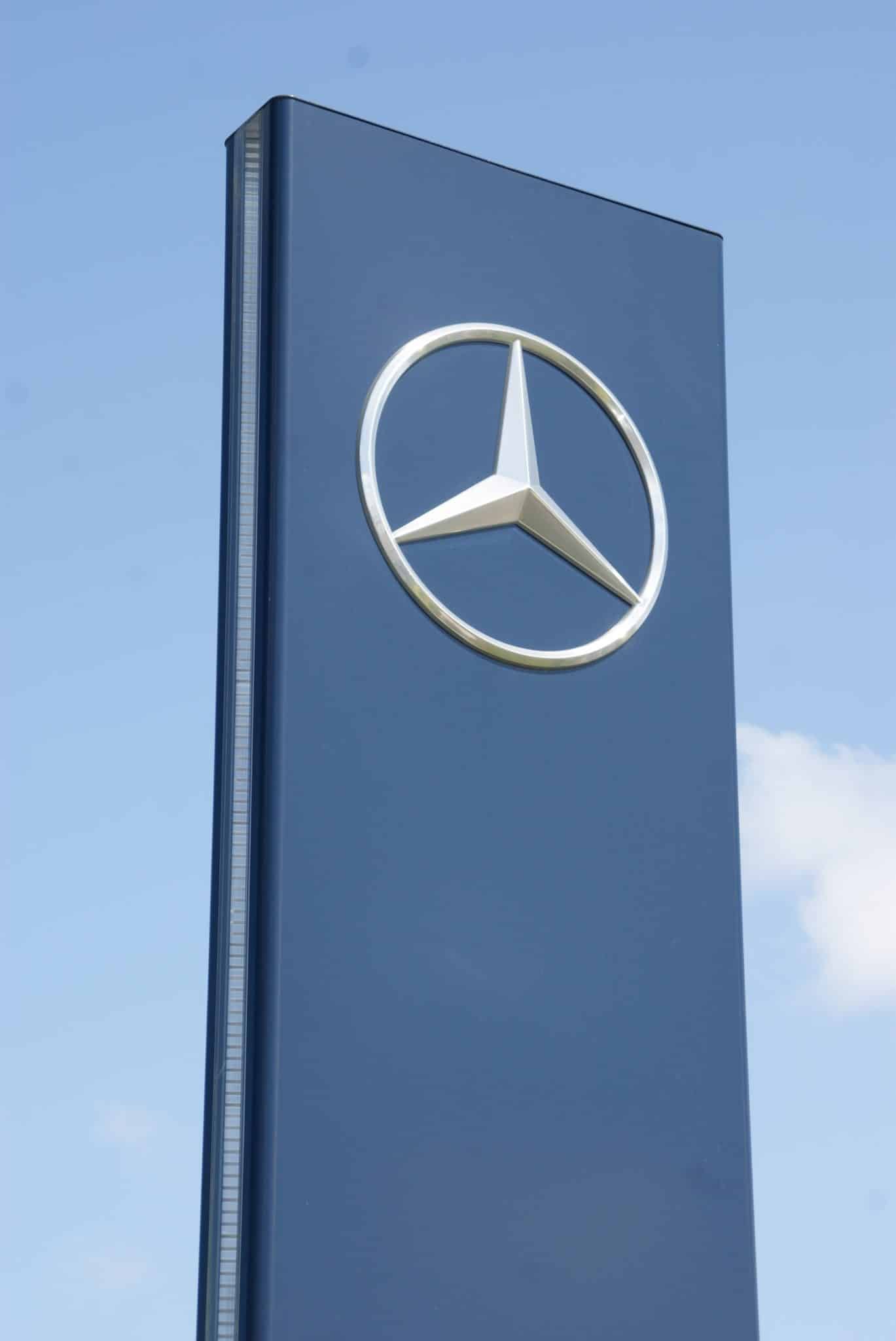 Panneau logo Mercedes