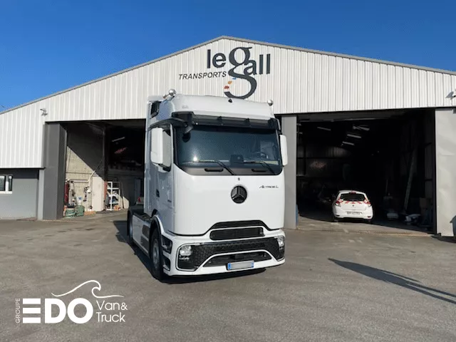 Livraison d’un Mercedes Actros 1853 Big Space aux Transports Le Gall (56) : confort, technologie et performance